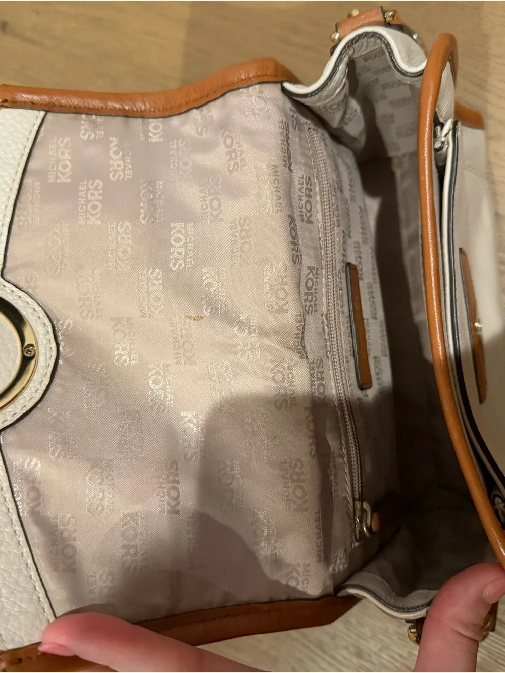 Michael Kors compact michael